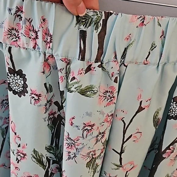 **Clearance** Vintage skirt - Picture 2 of 8